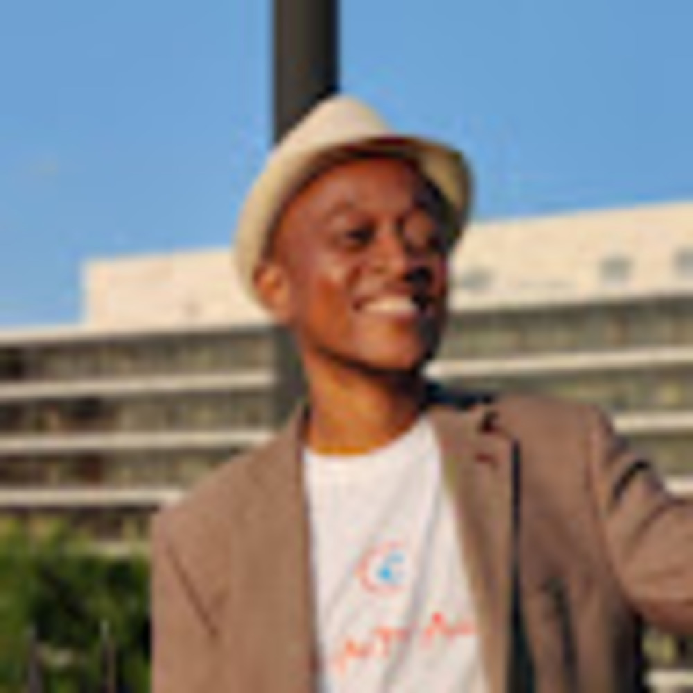 Meet your Posher, Stephane